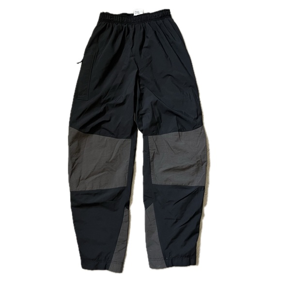 VINTAGE NIKE ACG Black and Gray Pants Ski Windbreaker XL Mesh Lined - Picture 1 of 14